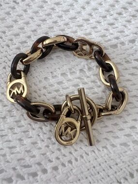 Michael Kors Gold and Brown Tortoise Link Bracelet
